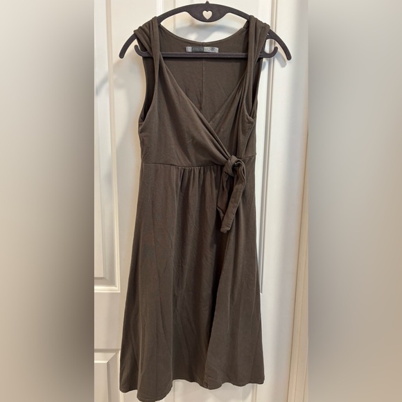 Athleta Dresses & Skirts - Athleta Sleeveless Brown Wrap Tie Dress | Women’s Small